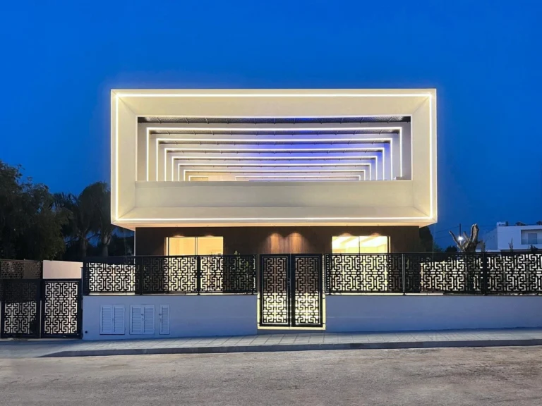 6+ Bedroom House for Sale in Latsia, Nicosia District