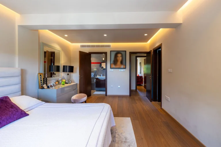 6+ Bedroom House for Sale in Aradippou, Larnaca District