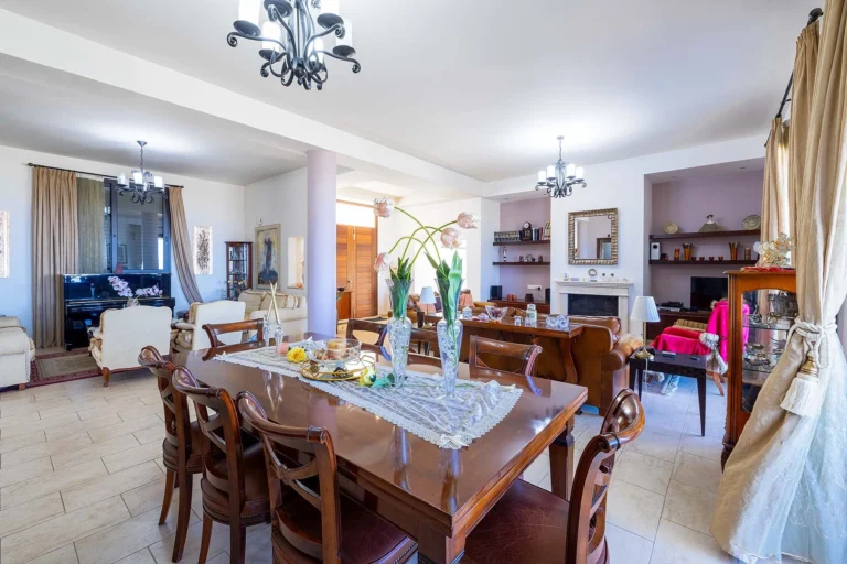 4 Bedroom House for Sale in Konia, Paphos District