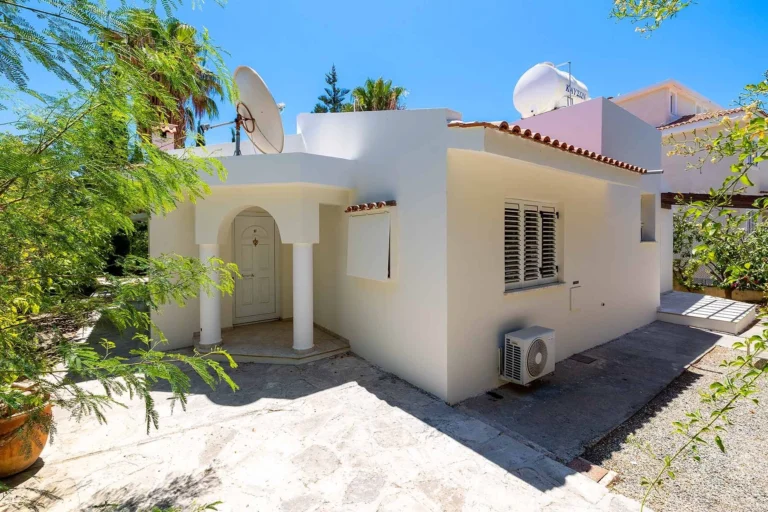3 Bedroom House for Sale in Pegeia, Paphos District