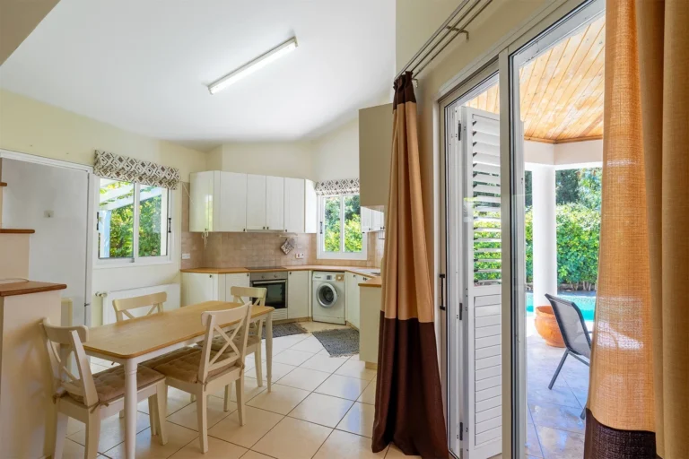 Cheap Houses and Villas for Sale Paphos up to 700000 euro