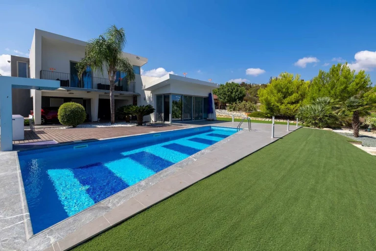 3 Bedroom House for Sale in Neo Chorio Pafou, Paphos District