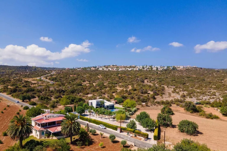 3 Bedroom House for Sale in Neo Chorio Pafou, Paphos District