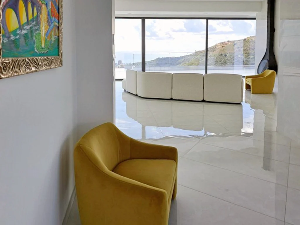 6+ Bedroom House for Sale in Agios Tychonas, Limassol District