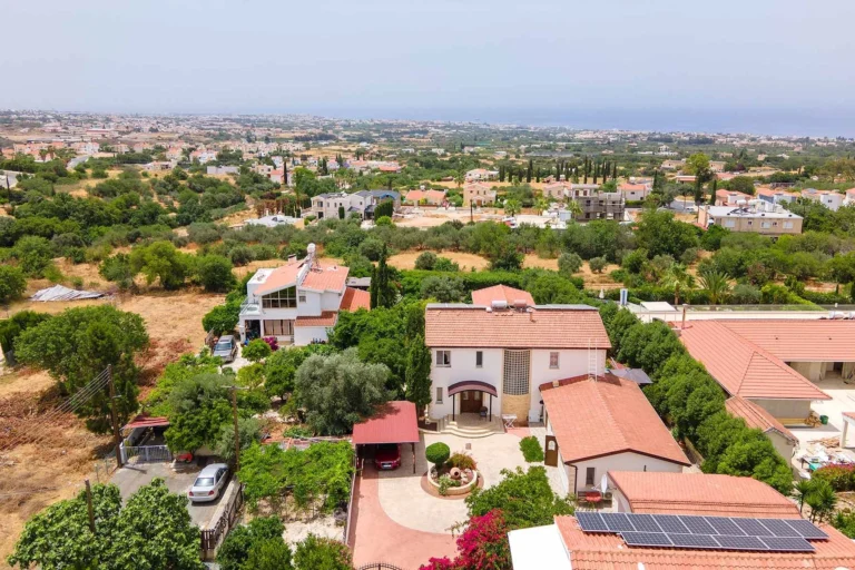 5 Bedroom House for Sale in Tala, Paphos District