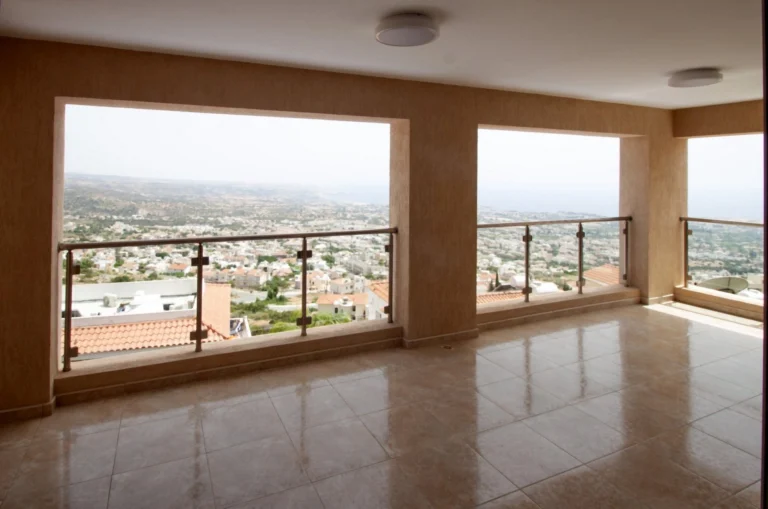6+ Bedroom House for Sale in Pegeia, Paphos District