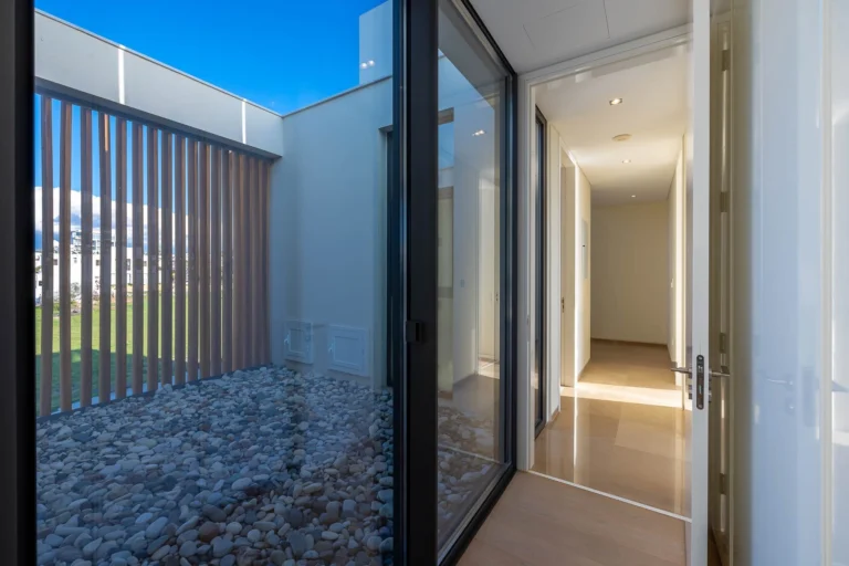 4 Bedroom House for Sale in Tombs Of the Kings, Paphos District