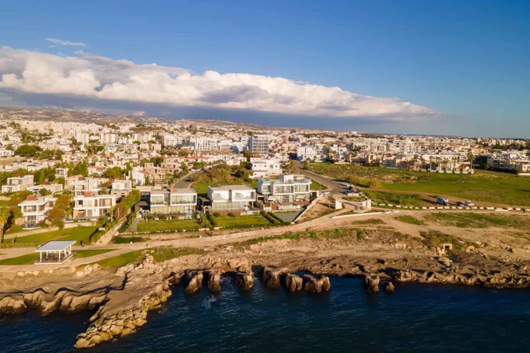 4 Bedroom House for Sale in Tombs Of the Kings, Paphos District