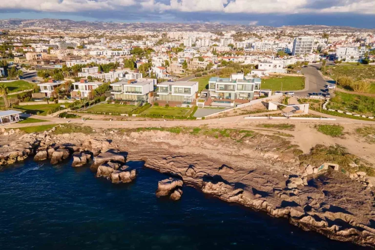 4 Bedroom House for Sale in Tombs Of the Kings, Paphos District