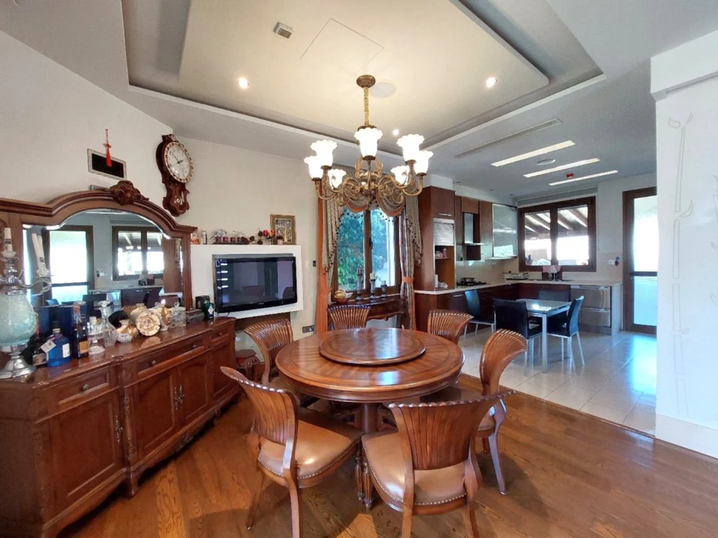 4 Bedroom House for Sale in Palodeia, Limassol District