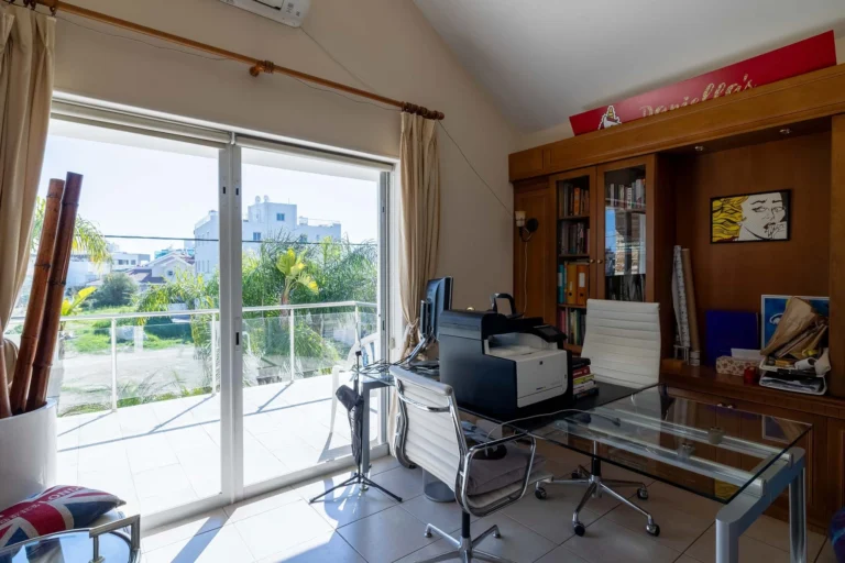 6+ Bedroom House for Sale in Limassol – Kapsalos