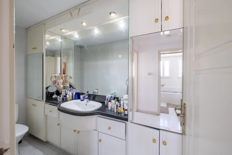 6+ Bedroom House for Sale in Limassol – Kapsalos