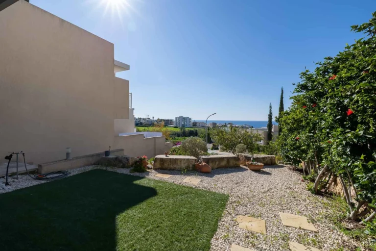 3 Bedroom House for Sale in Chlorakas, Paphos District