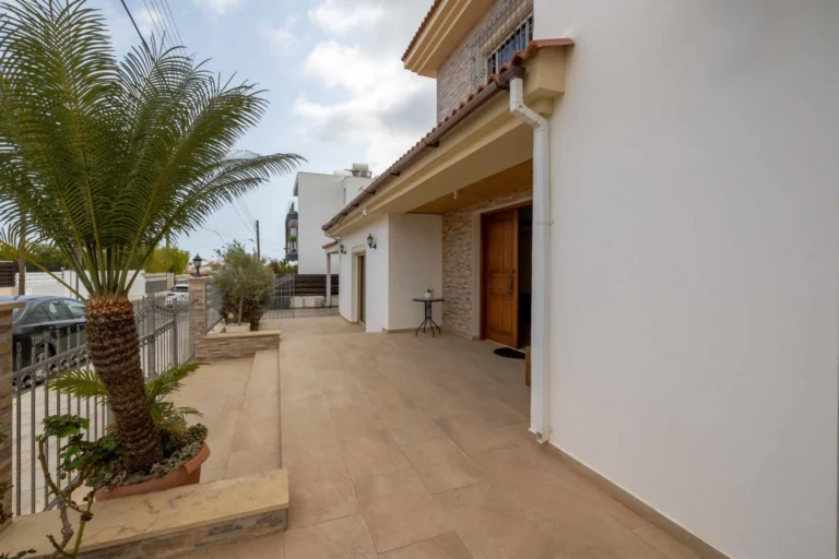 5 Bedroom House for Sale in Limassol – Agia Fyla
