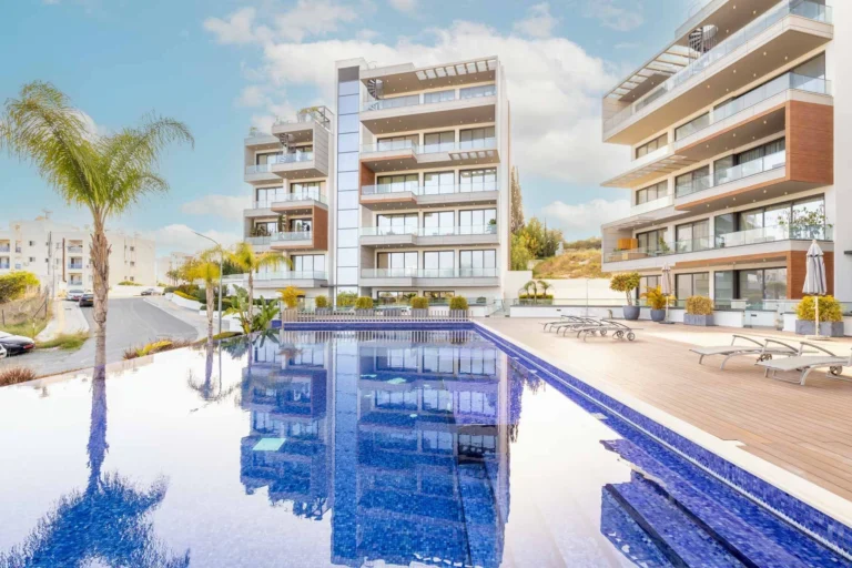 2 Bedroom Apartment for Sale in Agios Tychonas, Limassol District