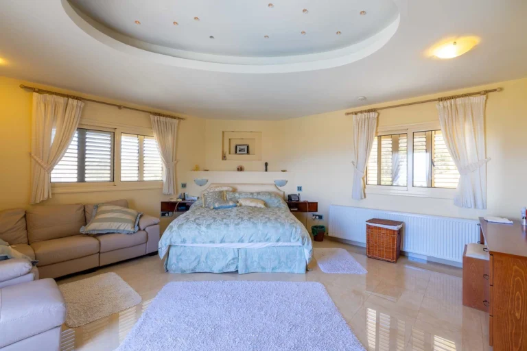 5 Bedroom House for Sale in Pegeia, Paphos District