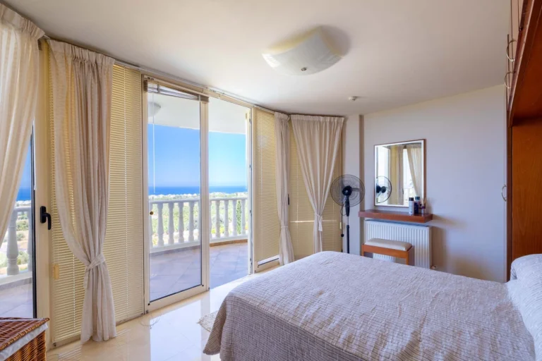 5 Bedroom House for Sale in Pegeia, Paphos District