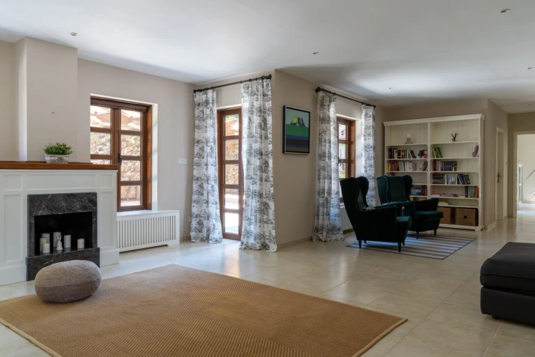 6+ Bedroom House for Sale in Souni, Limassol District