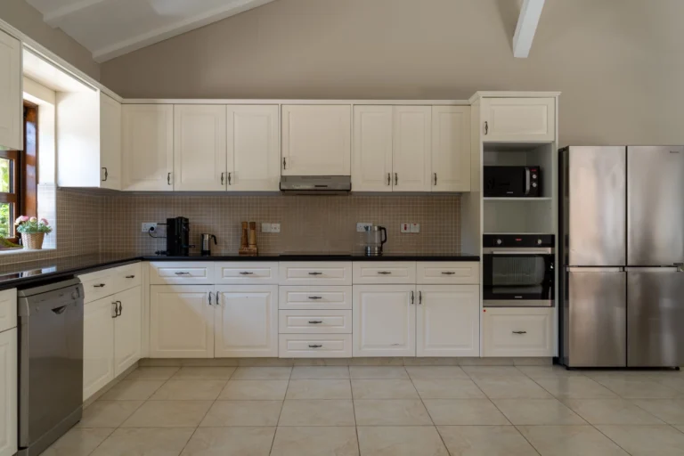 6+ Bedroom House for Sale in Souni, Limassol District