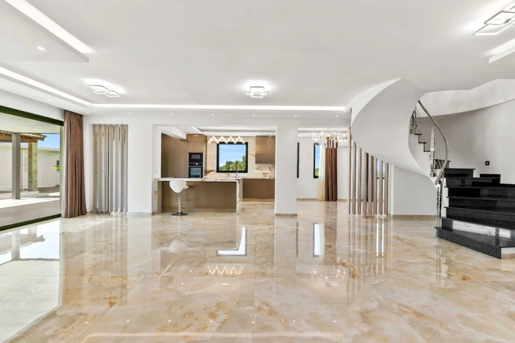 5 Bedroom House for Sale in Kouklia, Paphos District