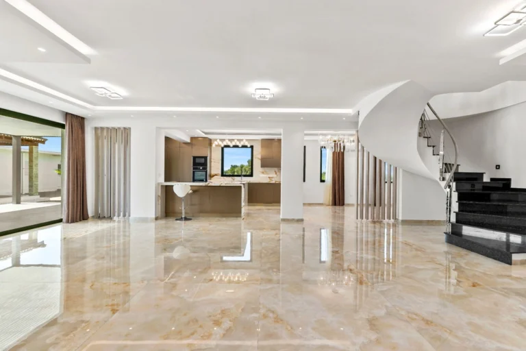 5 Bedroom House for Sale in Kouklia, Paphos District