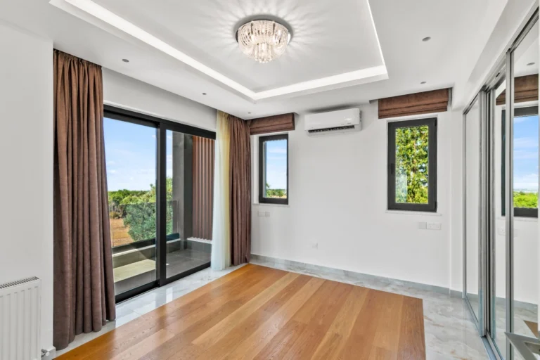 5 Bedroom House for Sale in Kouklia, Paphos District