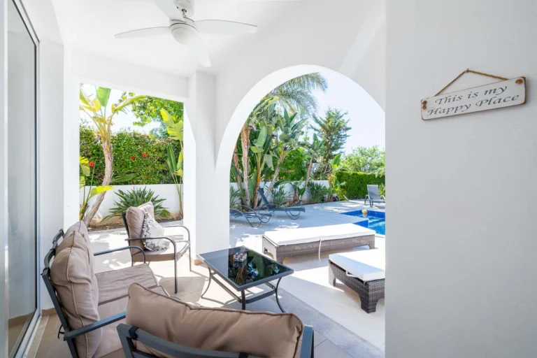 4 Bedroom House for Sale in Latchi (Lakki / Latsi), Paphos District