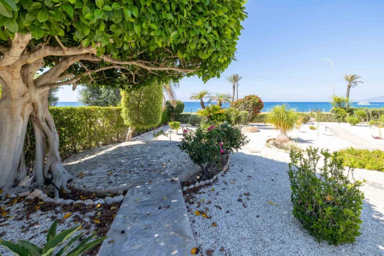 4 Bedroom House for Sale in Latchi (Lakki / Latsi), Paphos District