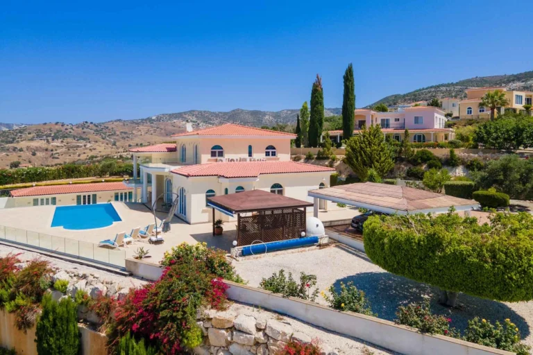 6+ Bedroom House for Sale in Akoursos, Paphos District