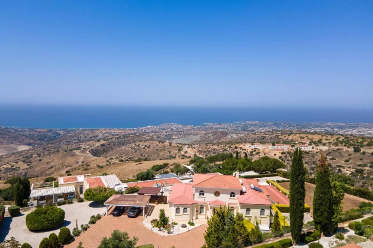 6+ Bedroom House for Sale in Akoursos, Paphos District