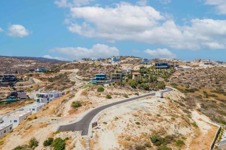 5 Bedroom House for Sale in Agios Tychonas, Limassol District