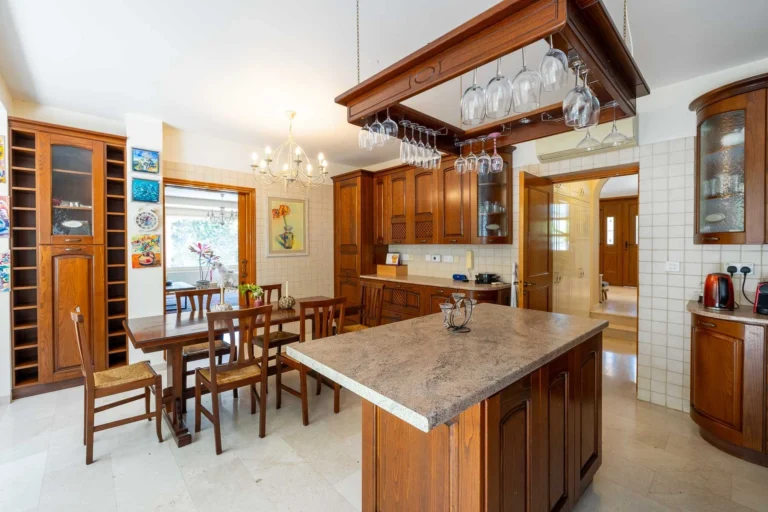 5 Bedroom House for Sale in Agios Tychonas, Limassol District