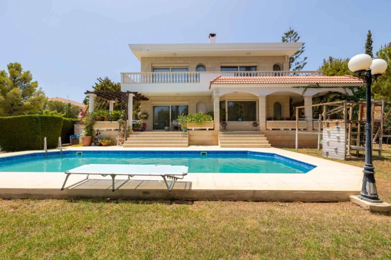 5 Bedroom House for Sale in Agios Tychonas, Limassol District