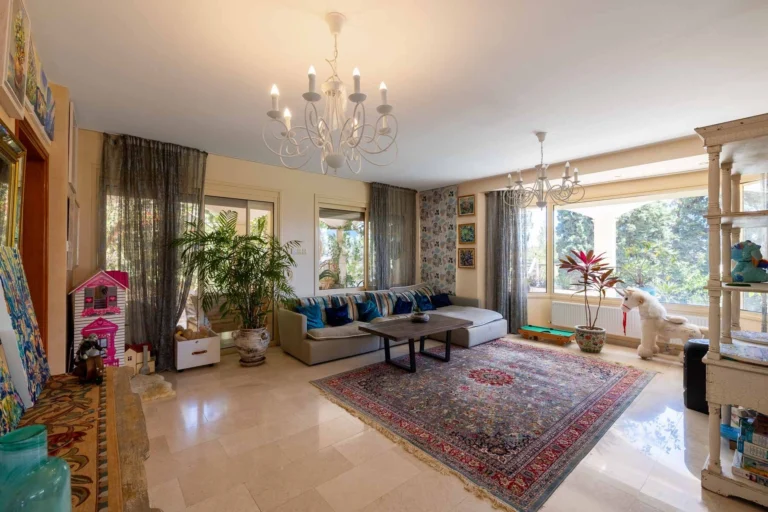 5 Bedroom House for Sale in Agios Tychonas, Limassol District