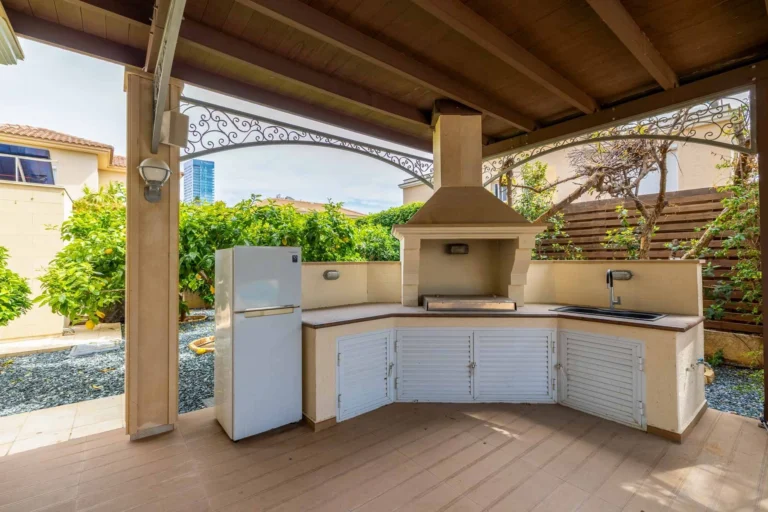 6+ Bedroom House for Sale in Potamos Germasogeias, Limassol District