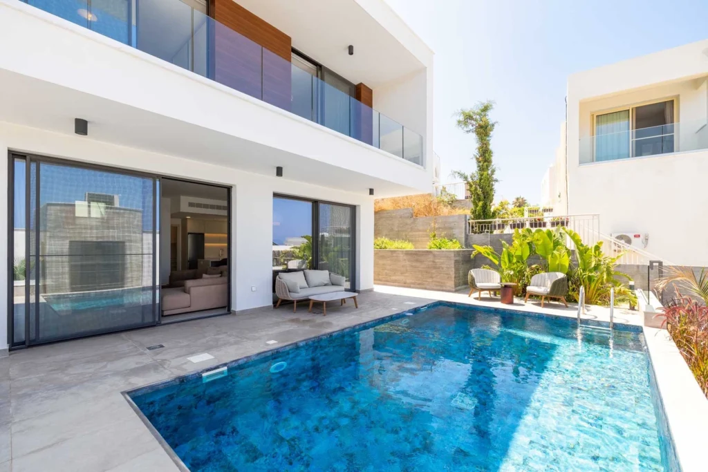 3 Bedroom House for Sale in Chlorakas, Paphos District