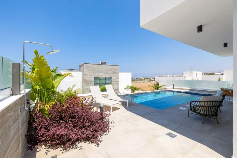 3 Bedroom House for Sale in Chlorakas, Paphos District