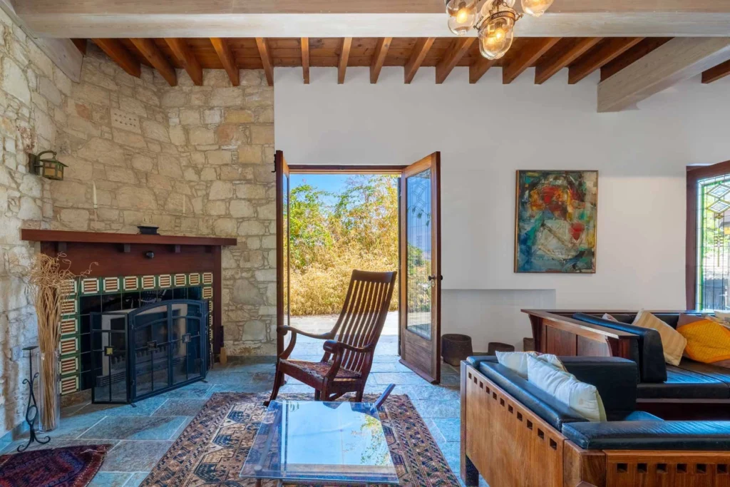 6+ Bedroom House for Sale in Kritou Tera, Paphos District