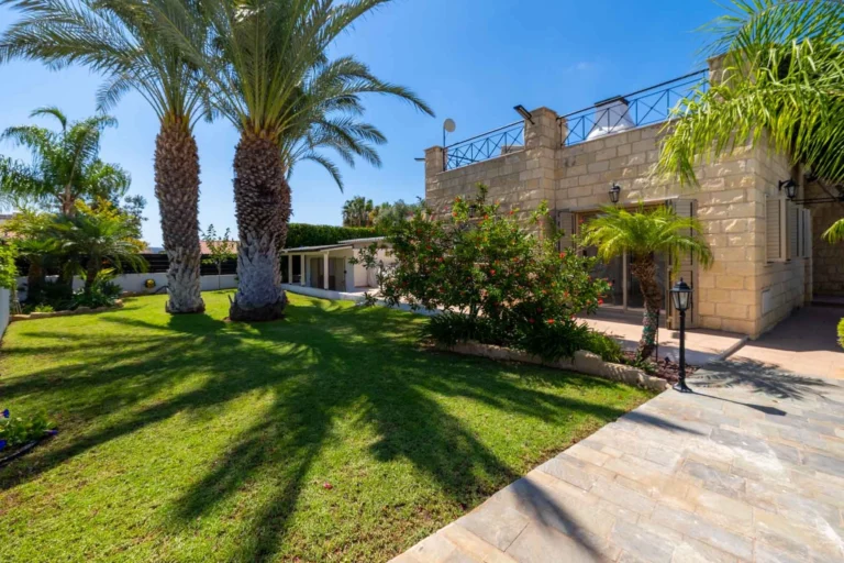 3 Bedroom House for Sale in Pegeia, Paphos District