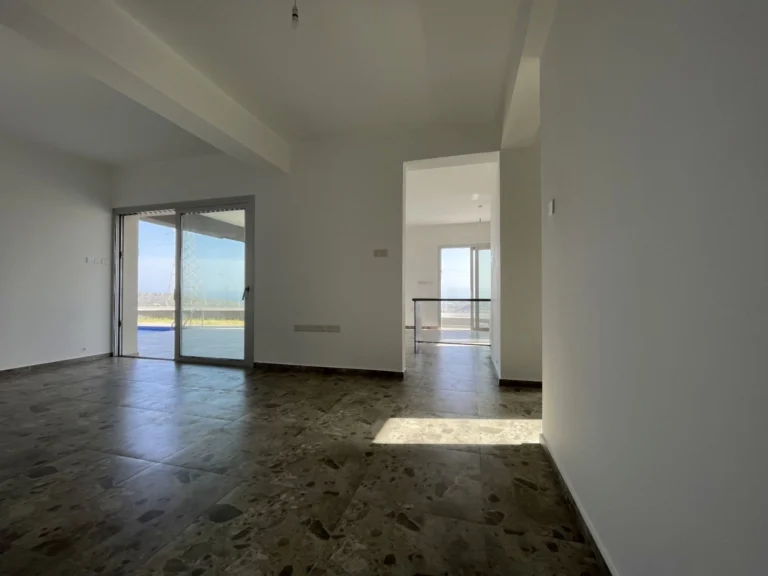 3 Bedroom House for Sale in Parekklisia, Limassol District