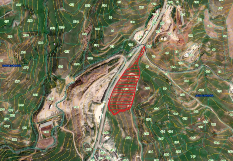 18,560m² Plot for Sale in Agia Varvara, Paphos District