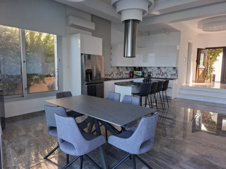 3 Bedroom House for Sale in Kissonerga, Paphos District