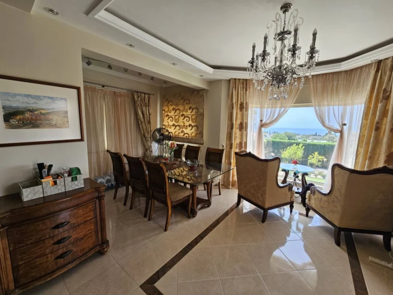 5 Bedroom House for Sale in Kissonerga, Paphos District