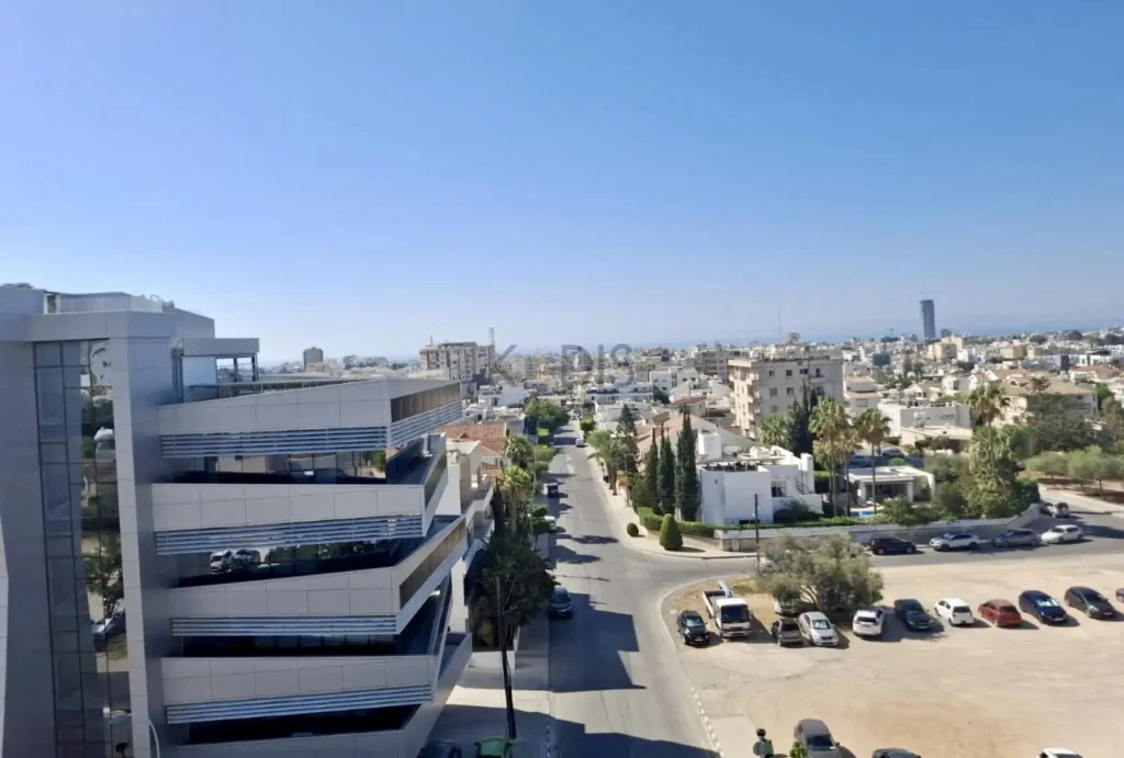 340m² Office for Rent in Limassol District