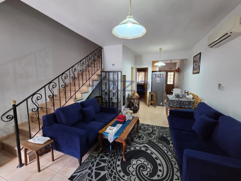 4 Bedroom House for Sale in Moniatis, Limassol District