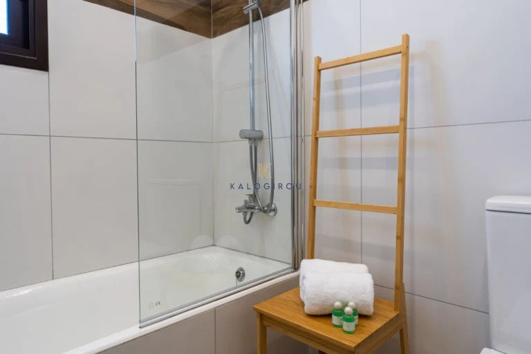 4 Bedroom House for Sale in Pervolia Larnacas