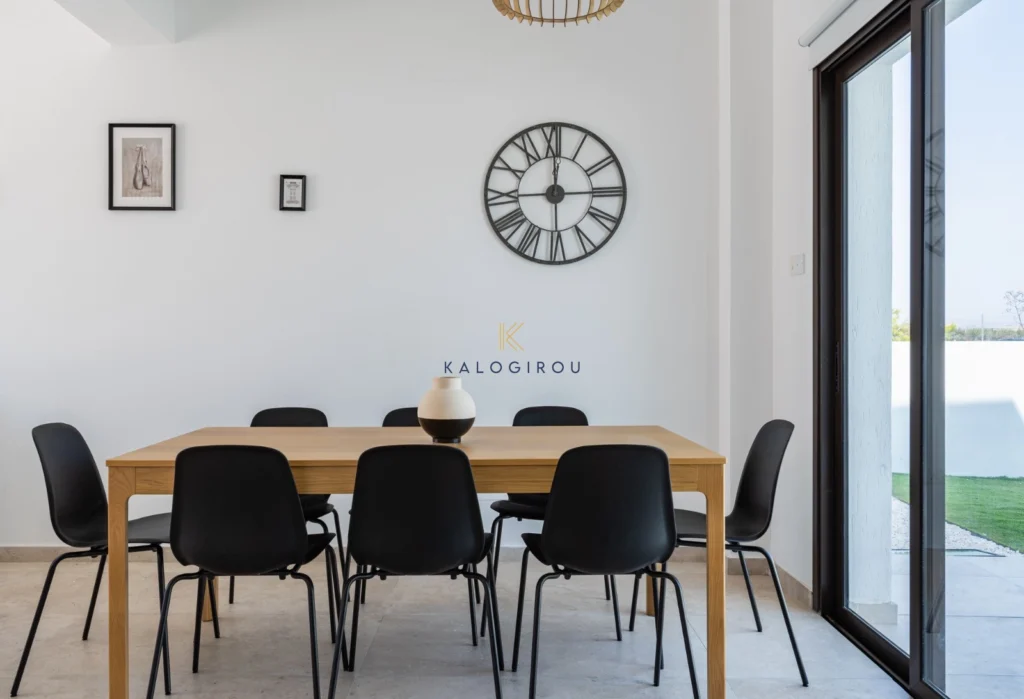 4 Bedroom House for Sale in Pervolia Larnacas