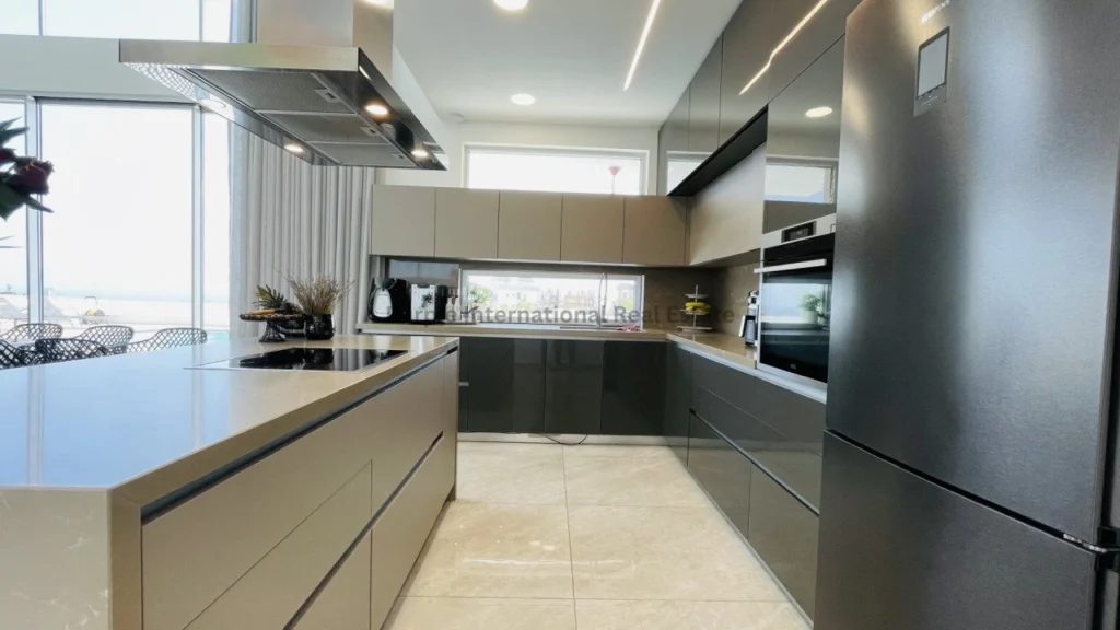 3 Bedroom House for Sale in Germasogeia, Limassol District
