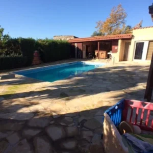 5 Bedroom House for Sale in Pyrgos Lemesou, Limassol District