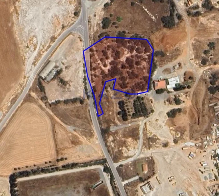 8,696m² Plot for Sale in Limassol District